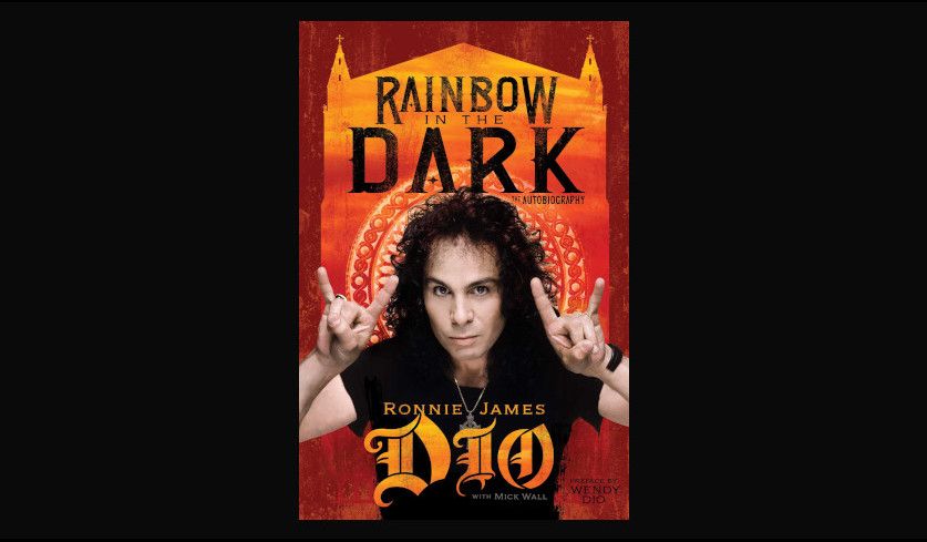 Cover der Ronnie James Dio-Biografie " Rainbow In The Dark".