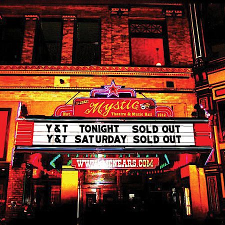 Cover des Y&T-Albums "Live At The Mystic".