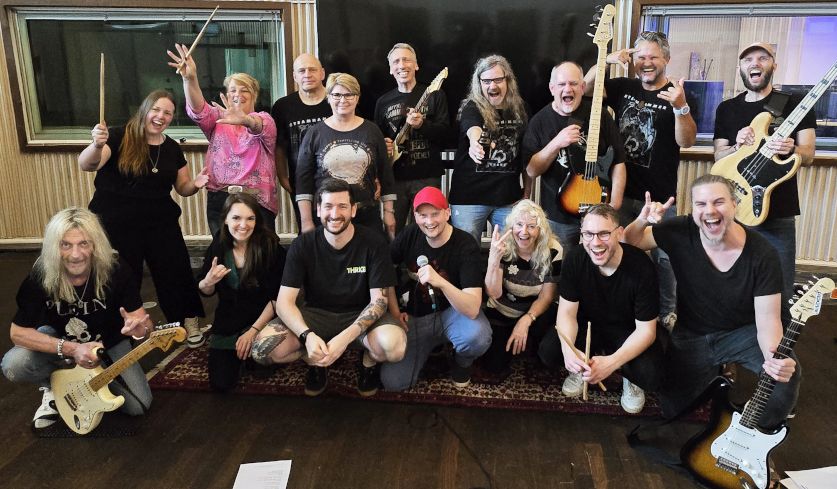 Foto von Axel Rudi Pell und Mitarbeitenden von SPV/Steamhammer aus dem Jahr 2024.