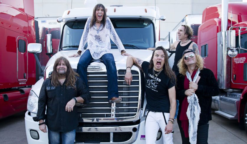 Bandfoto von Tesla aus dem Jahr 2016 von Ross Halfin (bereitgestellt von Frontiers Records).