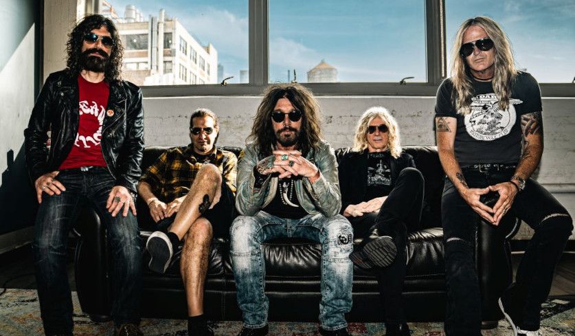 Bandfoto der Dead Daisies aus dem Jahr 2023 von David Pear (bereitgestellt von Oktober Promotion).