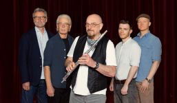 Bandfoto von Jethro Tull aus dem Jahr 2023 von Assunta Opahle (bereitgestellt von Chipster PR).